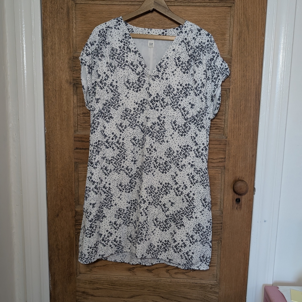GAP Black and White Patterned Dress